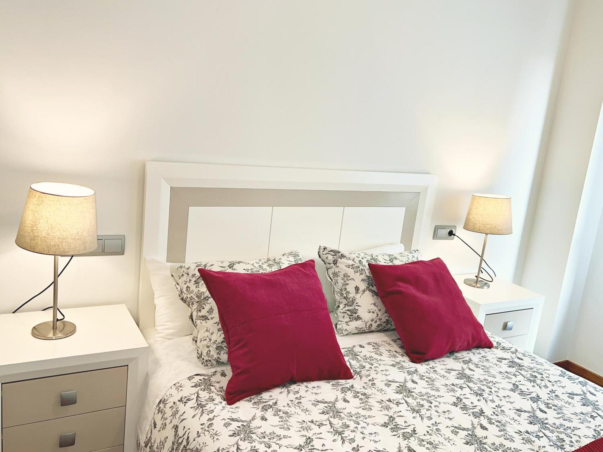 Apartamento Europa Prados Atenea โอเบียโด ภายนอก รูปภาพ