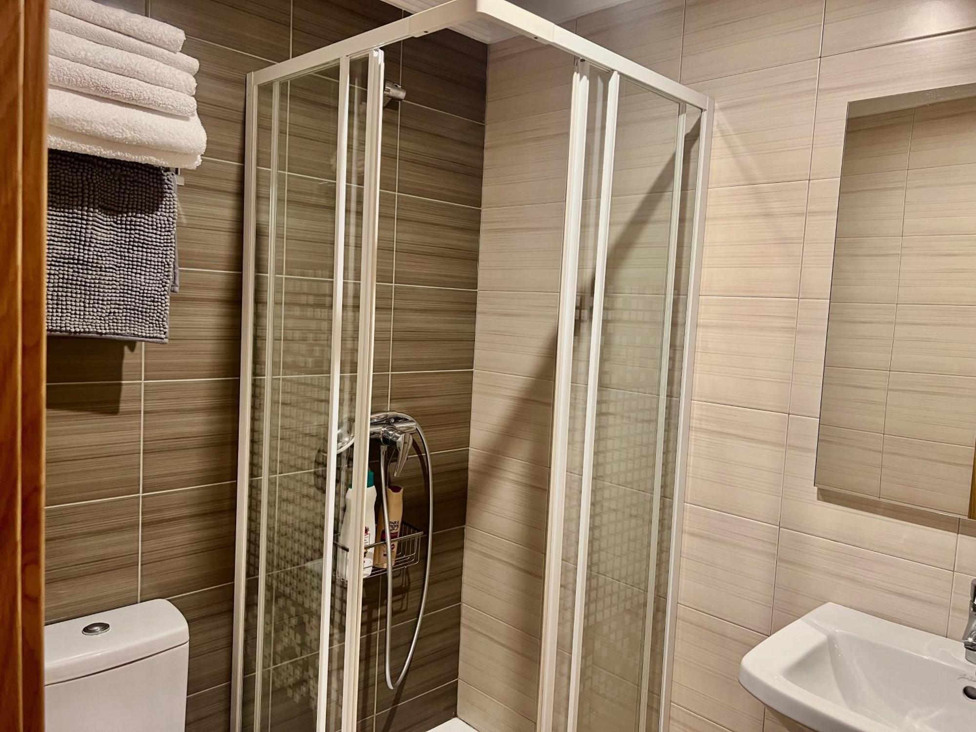 Apartamento Europa Prados Atenea โอเบียโด ภายนอก รูปภาพ